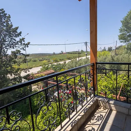 Elais Villa *