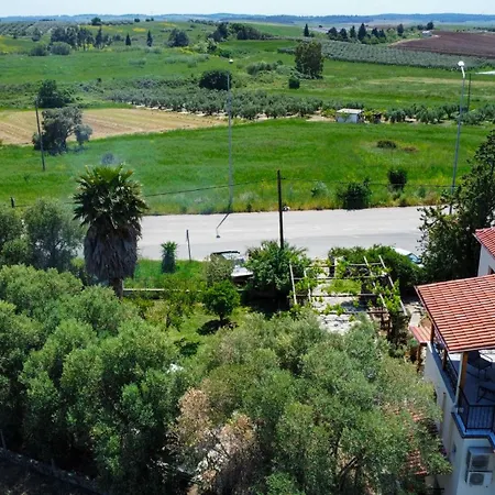 Elais Villa