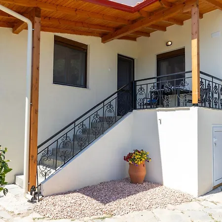 Villa Elais